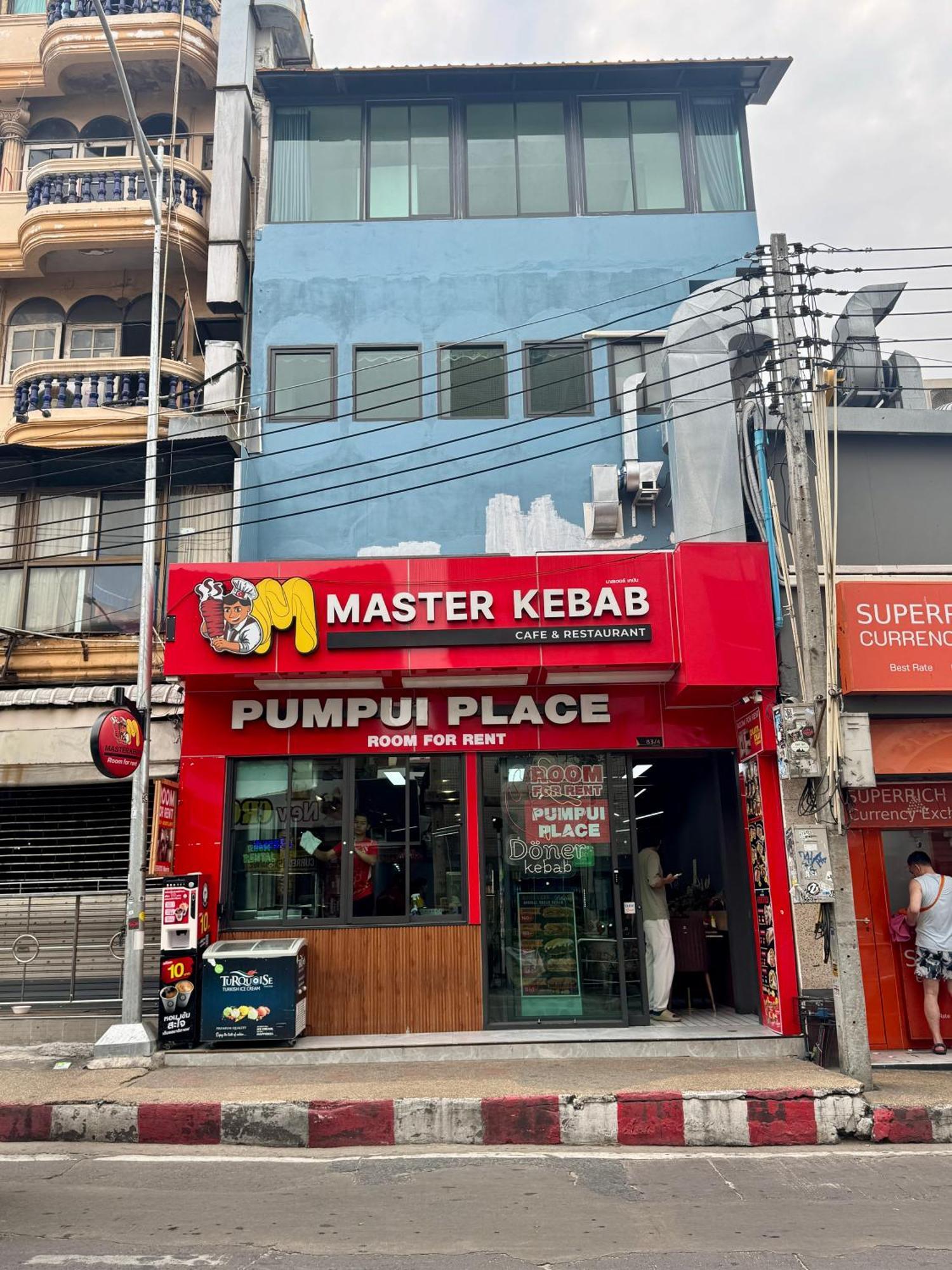 Pumpui Place Pattaya Buitenkant foto